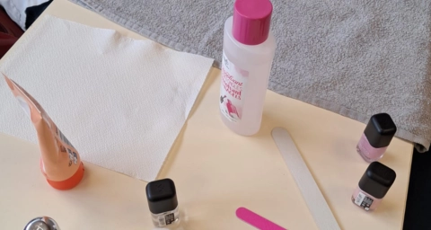 MAP : onglerie éphémère 02