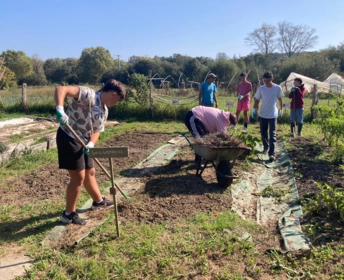 Les 3èmes Prépa-métiers à la découverte du sol vivant 06