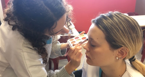 Séance de maquillage